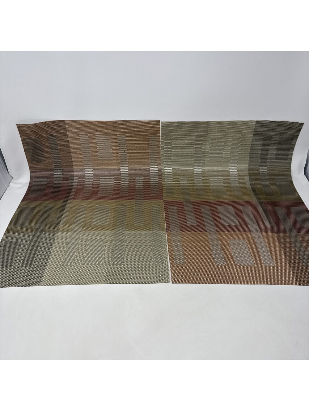 Placemats Table Mats Set of 2 Heat Resistant Place Mats Pre Owned Earth Tones